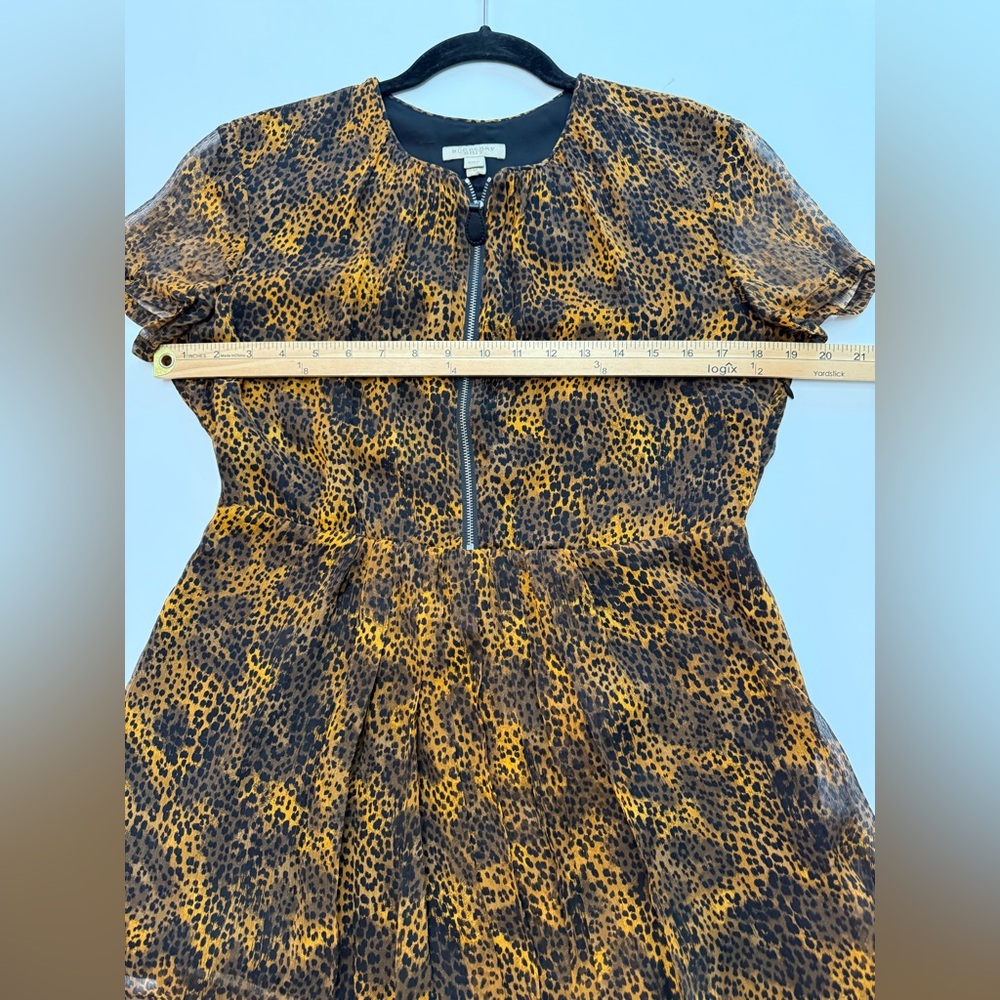 Burberry Brit Silk Cap Sleeve Dark Leopard Print Blouse Sz M - Picture 2 of 12